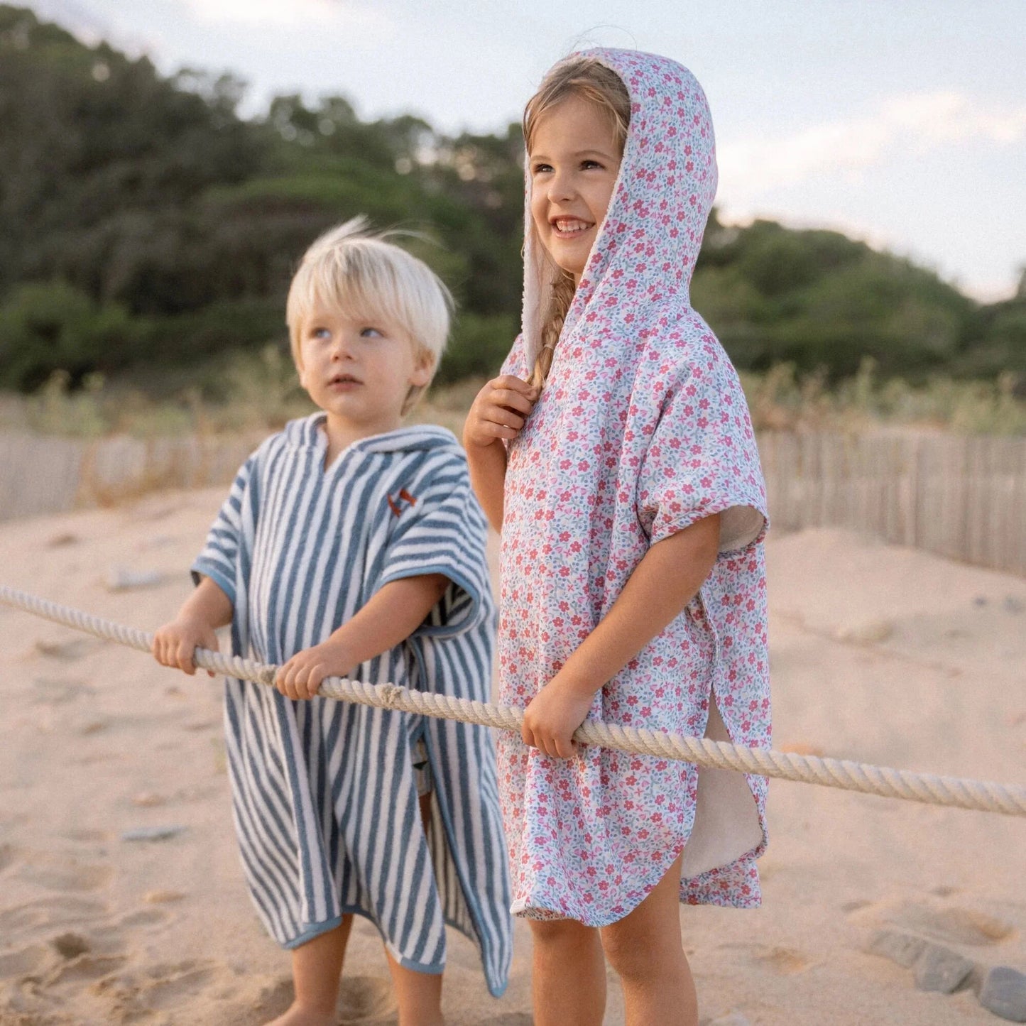 Uttivo-Poncho Sunny Flowers - taglia unica