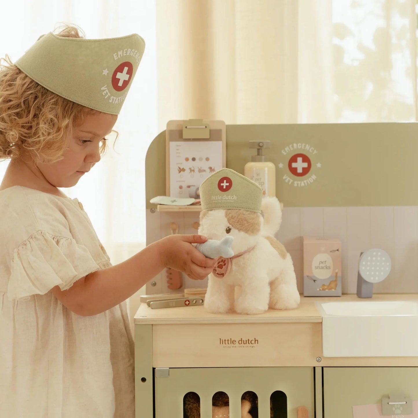 GG - Studio veterinario in legno – Verde – Essentials- Little Dutch