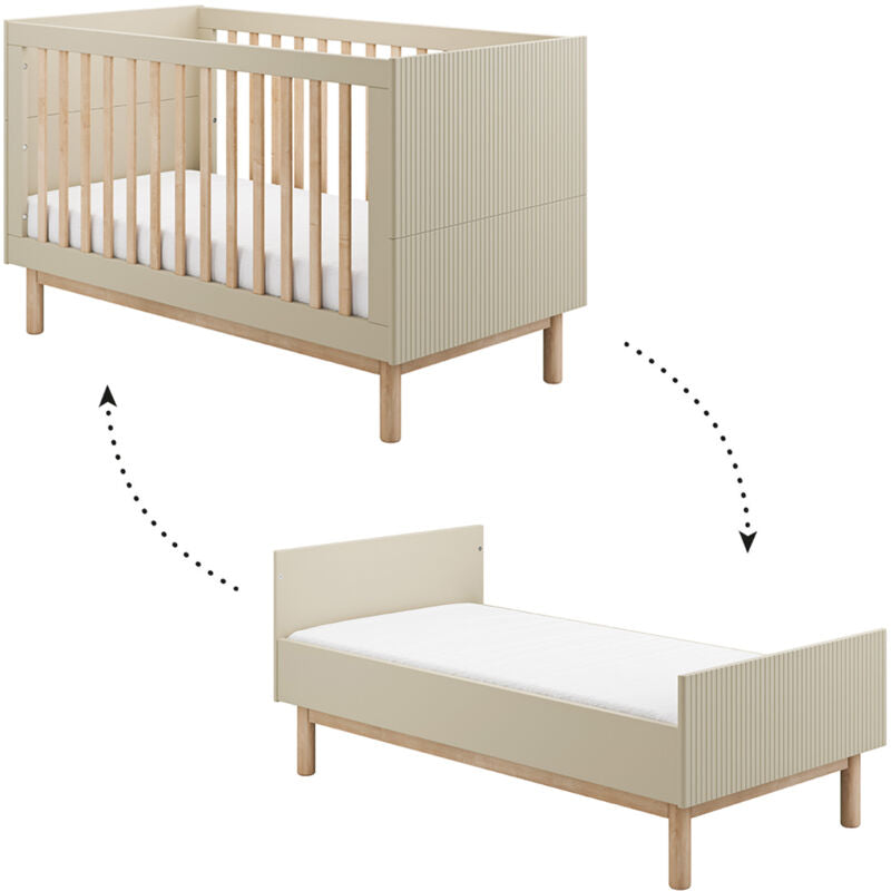 Pamo Culla evolutiva 140x70 cm Miloo champagne with included mattress, natural wood finish, and cozy bedding for baby.