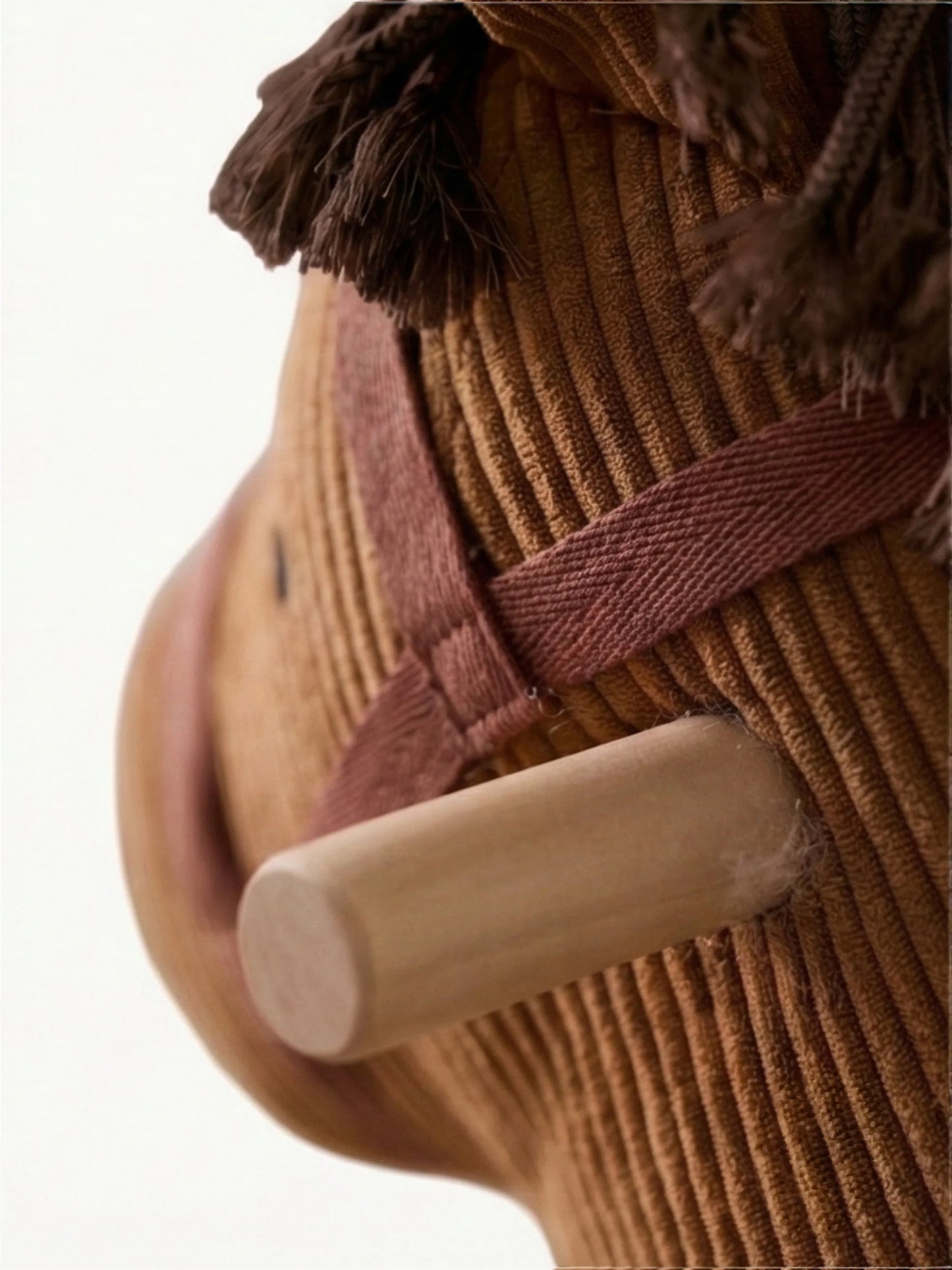 Kid's Concept cavalcabile peluche Aiden Vera - Scandi Kids Concept Store