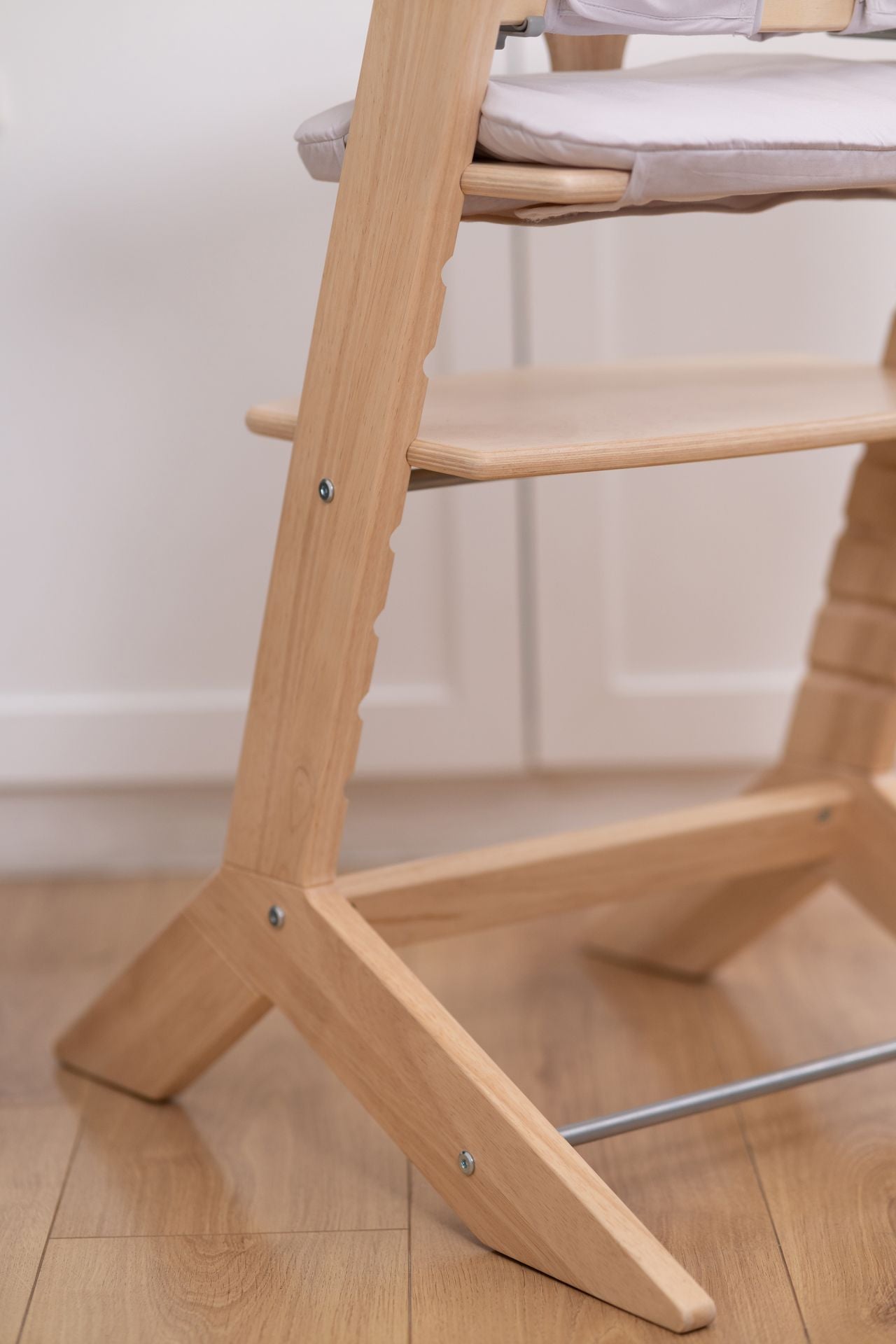 Lobu-Seggiolone legno g kids + vassoio+ cuscino