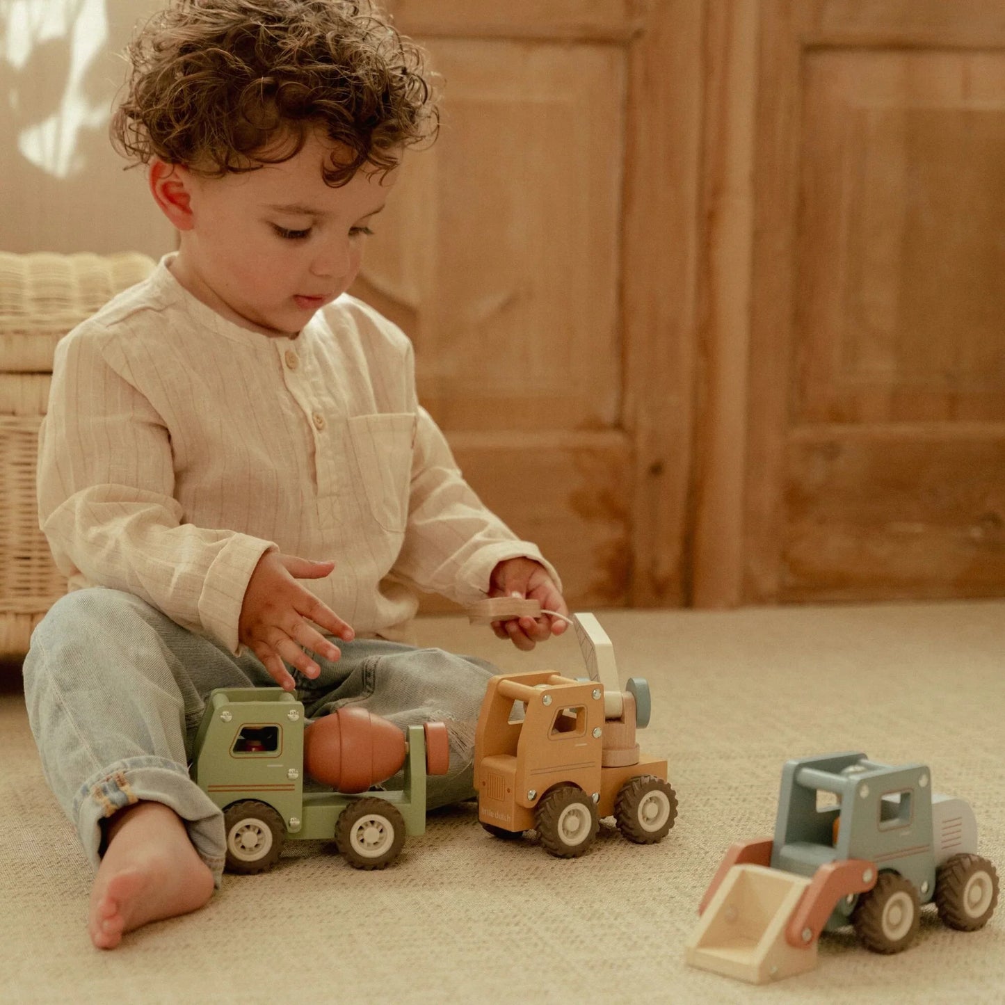 Bulldozer in legno – Blu – Essentials - Scandi Kids Concept Store