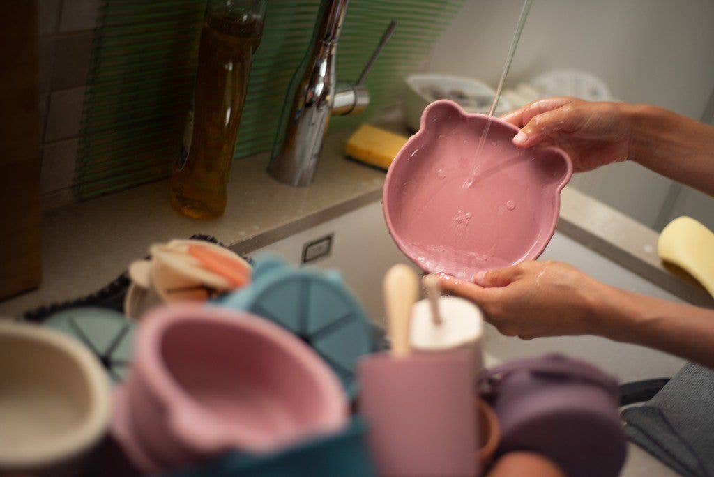 Piatto in silicone con ventosa Aydan (Rosa antico)