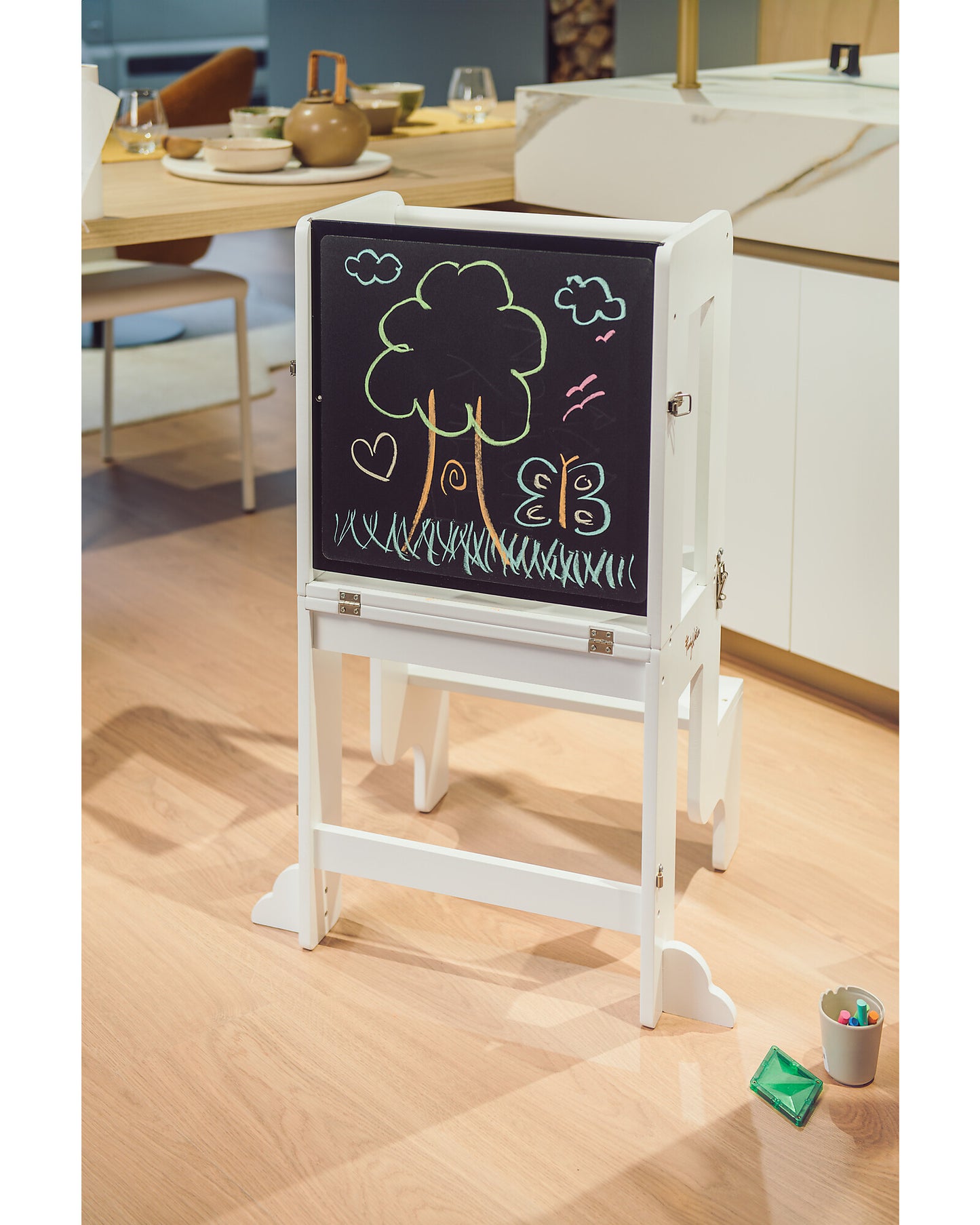 Crica-Torre Montessori 3 in 1 - Bianco - Lavagna Magnetica e Convertibile in Tavolo+Sedia