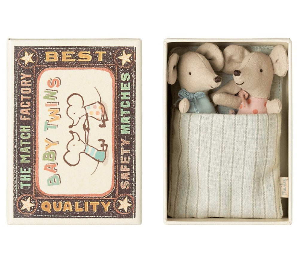 Gemelli, Topi bebè in scatola di fiammiferi