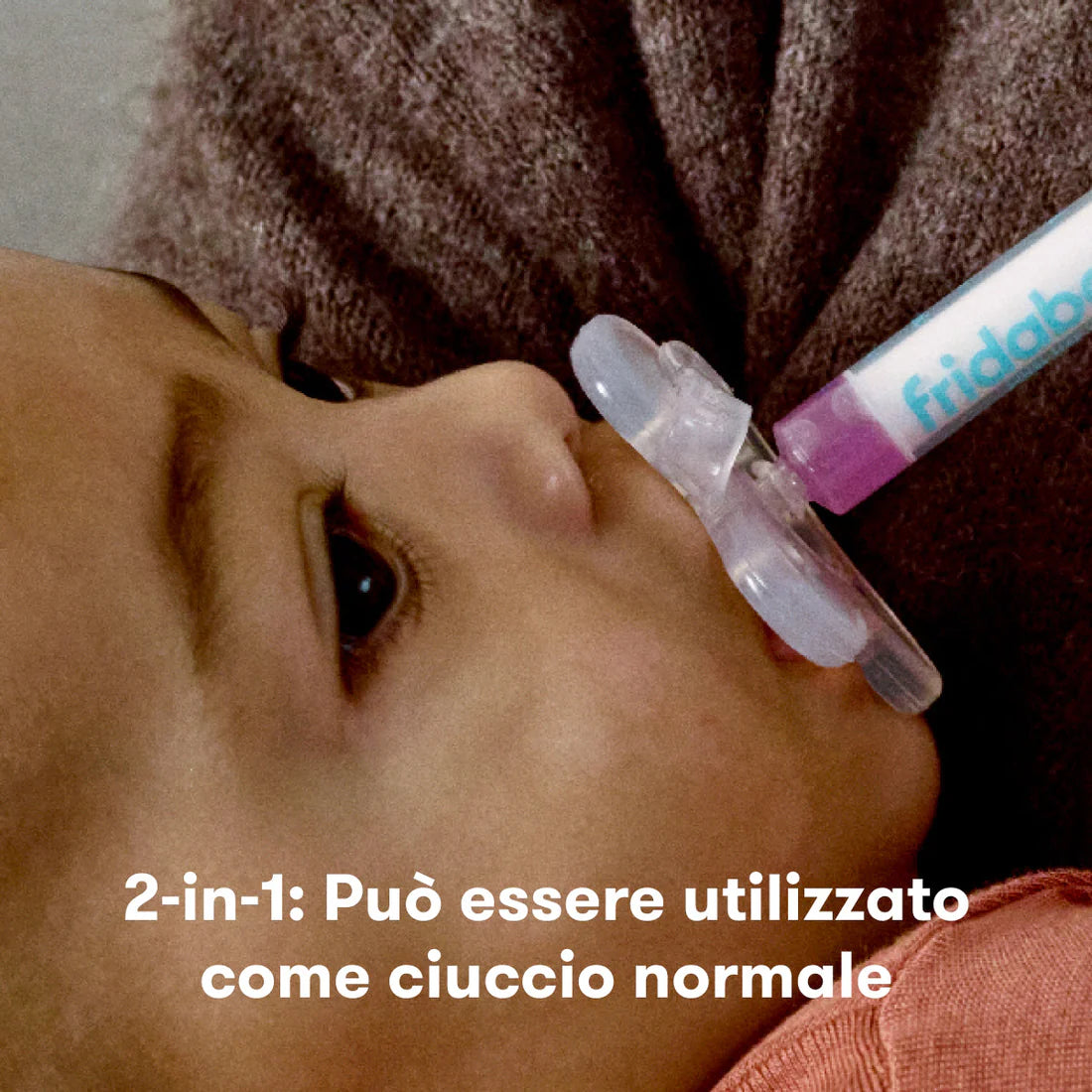 Dispenser per medicinali a forma di ciuccio
