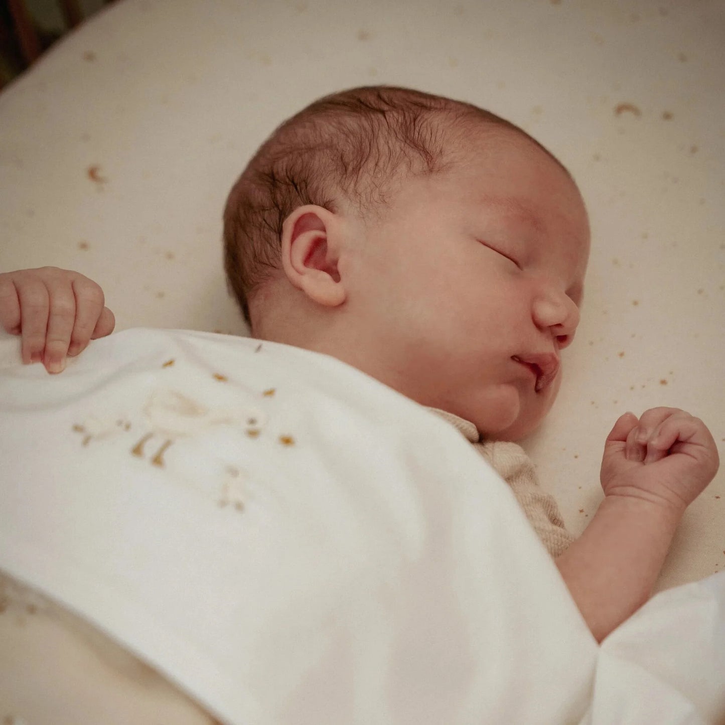 Lenzuolo con angoli - Bianco - 70 x 140/150 cm - Luna e Stelle - Scandi Kids Concept Store