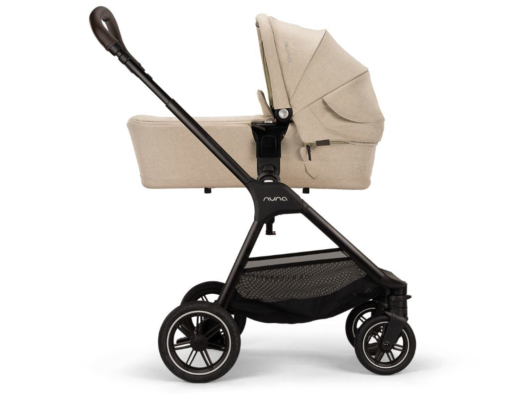 Trio Nuna TRIV NEXT  con navicella LYTL e ovetto ARRA FLEX
