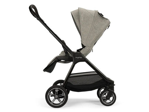 Trio Nuna Triv Next BMW con navicella Lytl BMW e ovetti Pipa Next