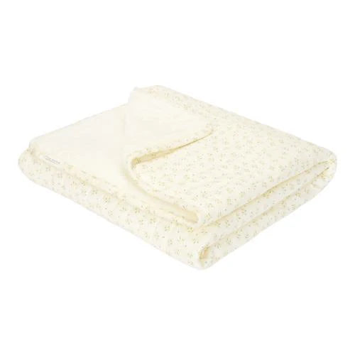 Little Dutch baby cot blanket in green with blueberry leaf pattern, measuring 70x100 cm, perfect for a cozy nursery.