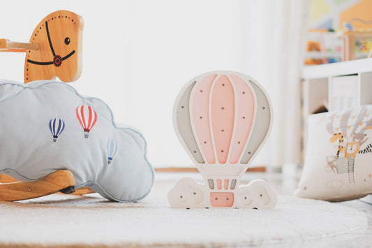 Codi-Lampada in legno mongolfiera