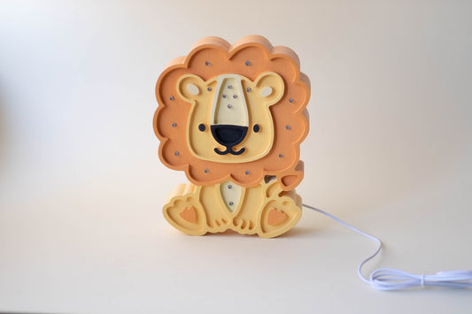 Lampada legno leone USB