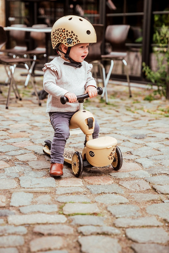 Scoot and  Ride  Highwaykick One Lifestyle Leopard