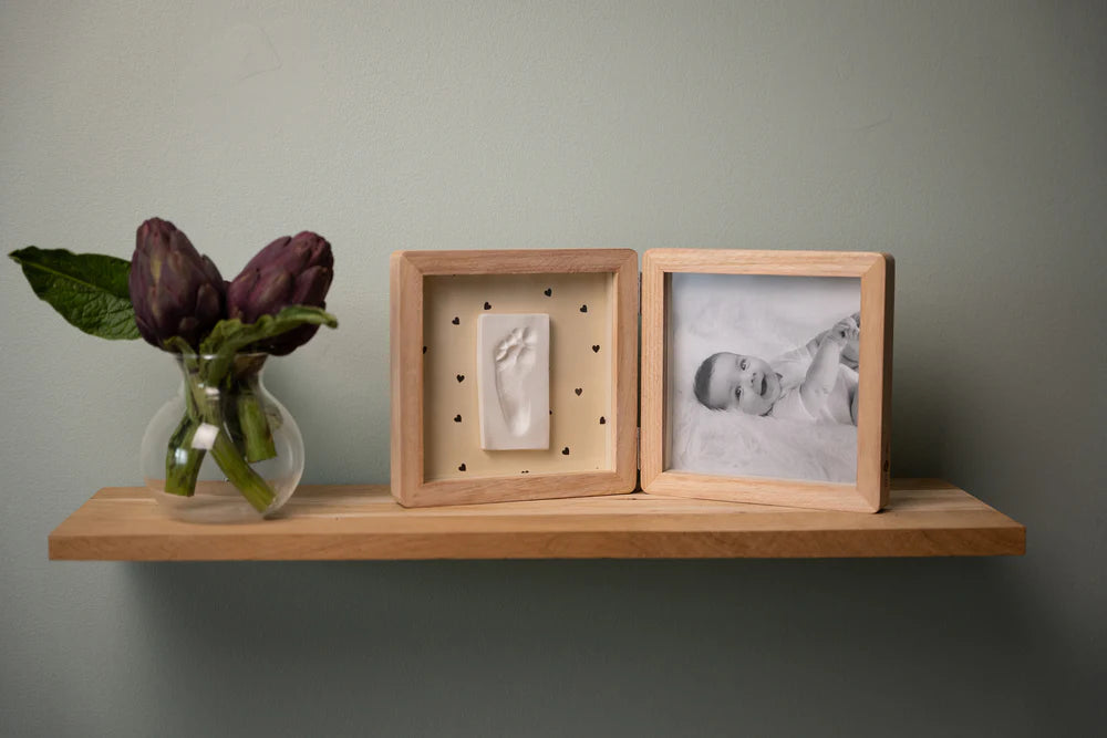Decorative doppia cornice with hearts by Petit Artichaut, featuring intricate design and elegant craftsmanship.